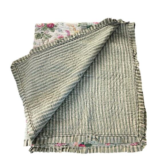 Waverly linen blend heirloom floral twin quilt - Picture 10 of 13